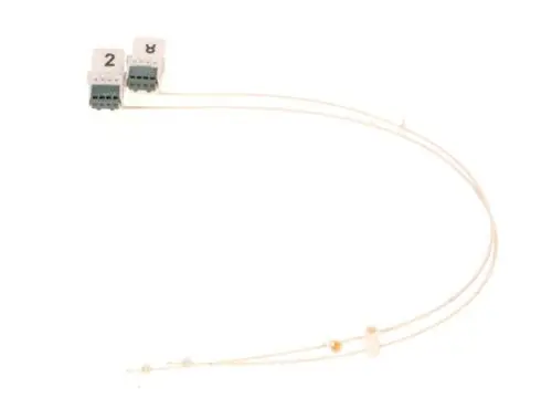 Bosch Kodierstecker mit zwei Anschlüssen, verbunden durch dünne Kabel. Die Stecker sind mit den Ziffern 2 und 8 versehen.